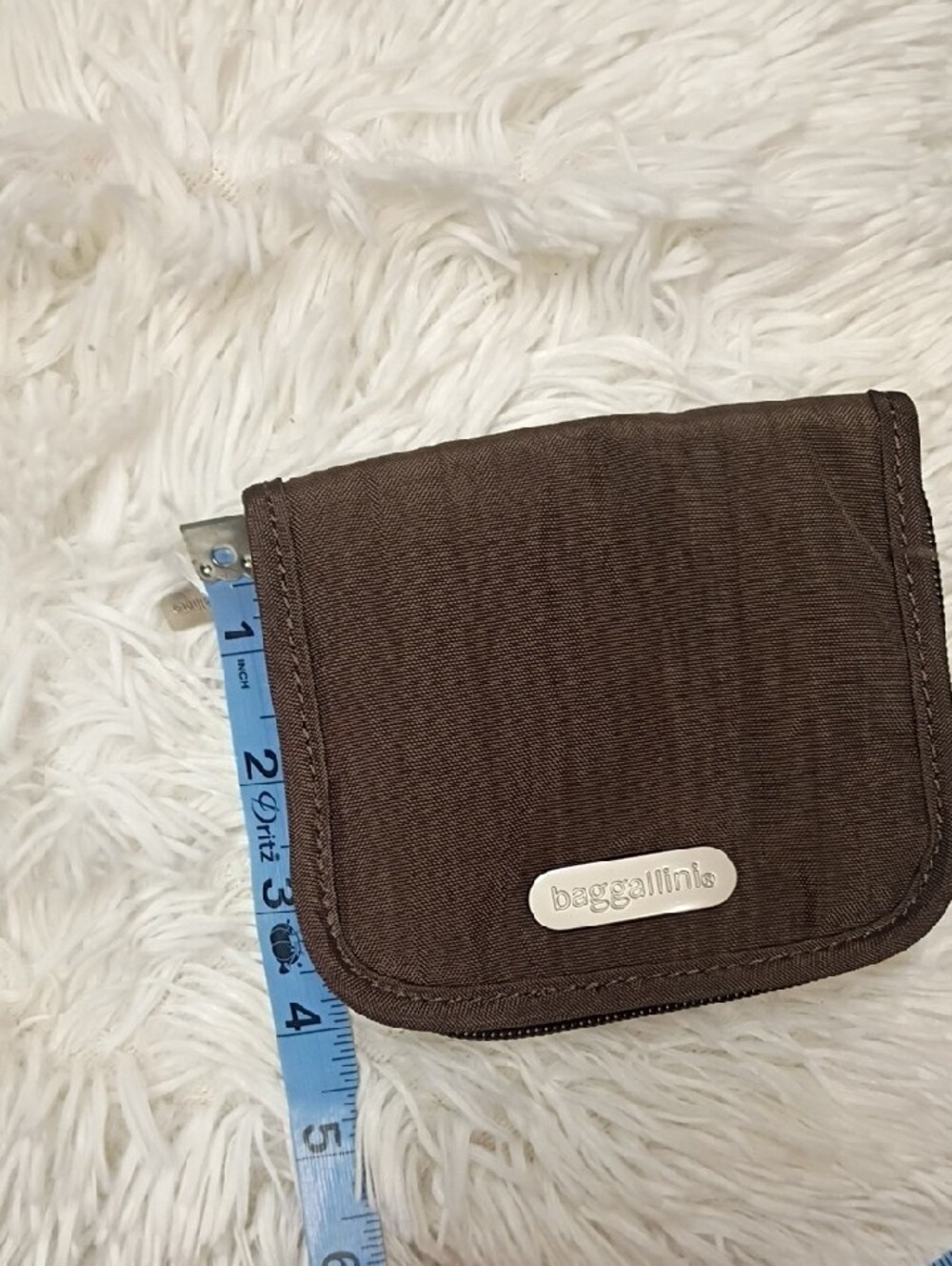 Baggallini Brown Compact Travel Pouch Wallet - Picture 10 of 10